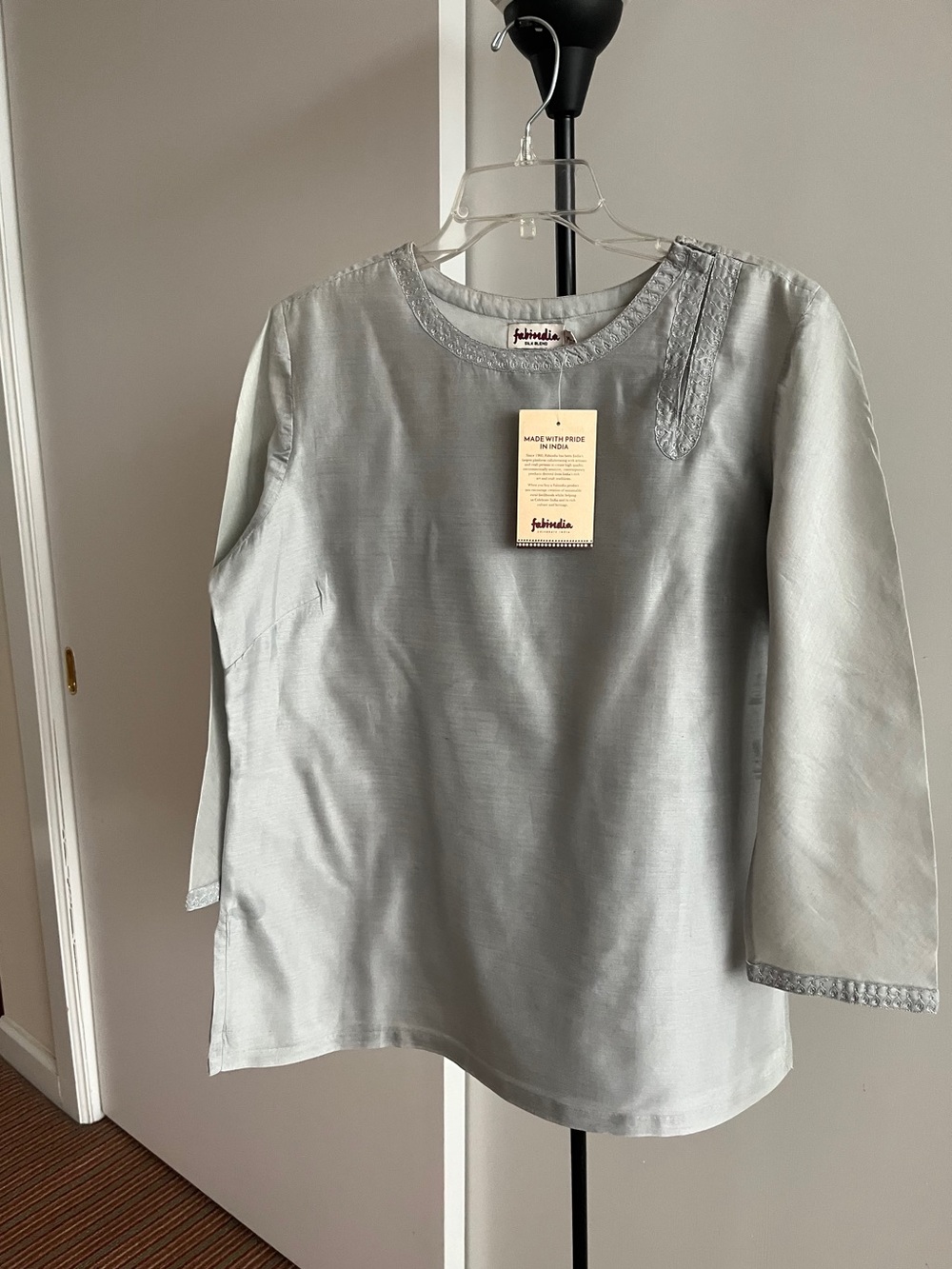 NWT Fabindia Chanderi Kurta Silk Blend Embroidered Silver Gray Lined Wedding XL
